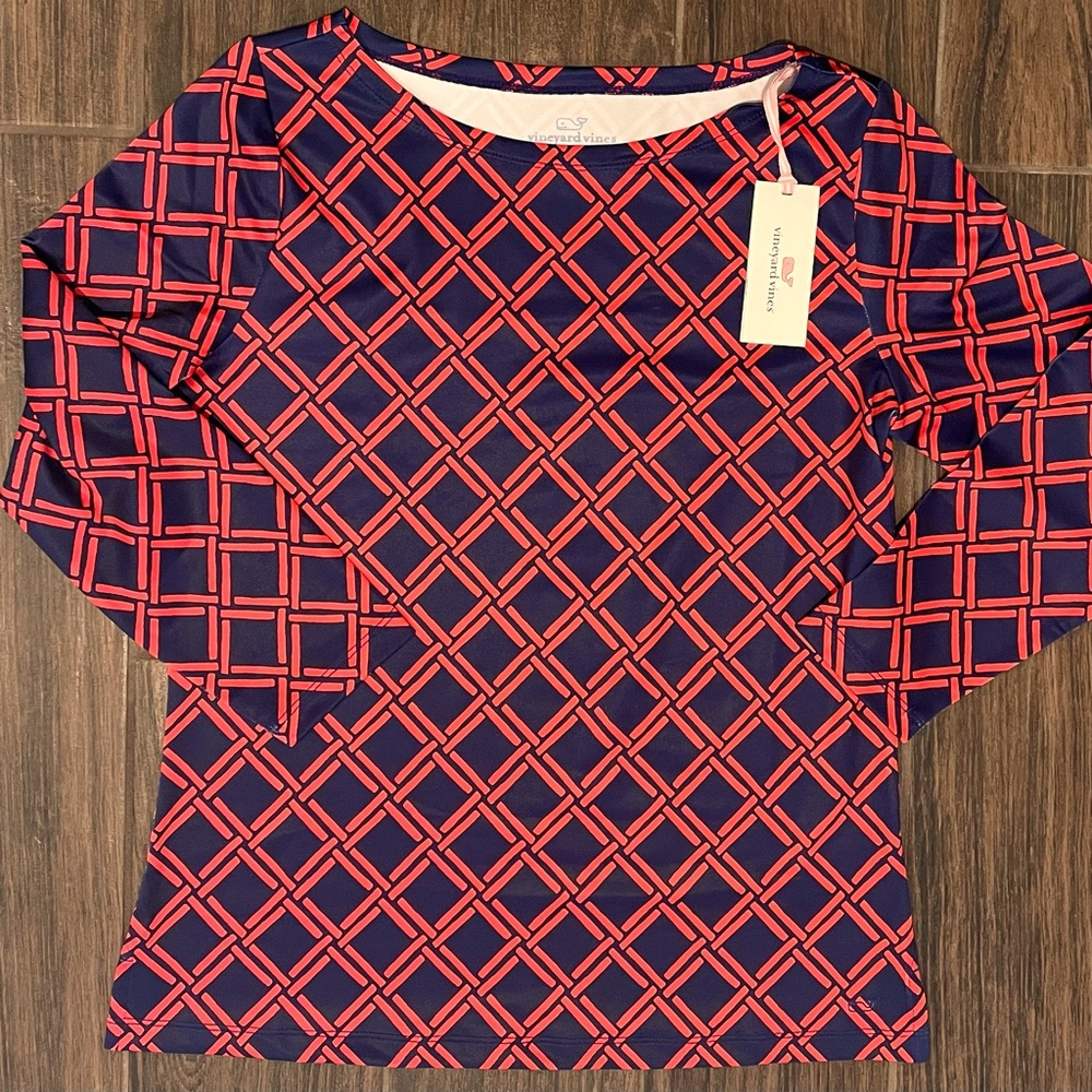 Vineyard Vines Sankaty Navy Red Geo Top NWT Sz Small